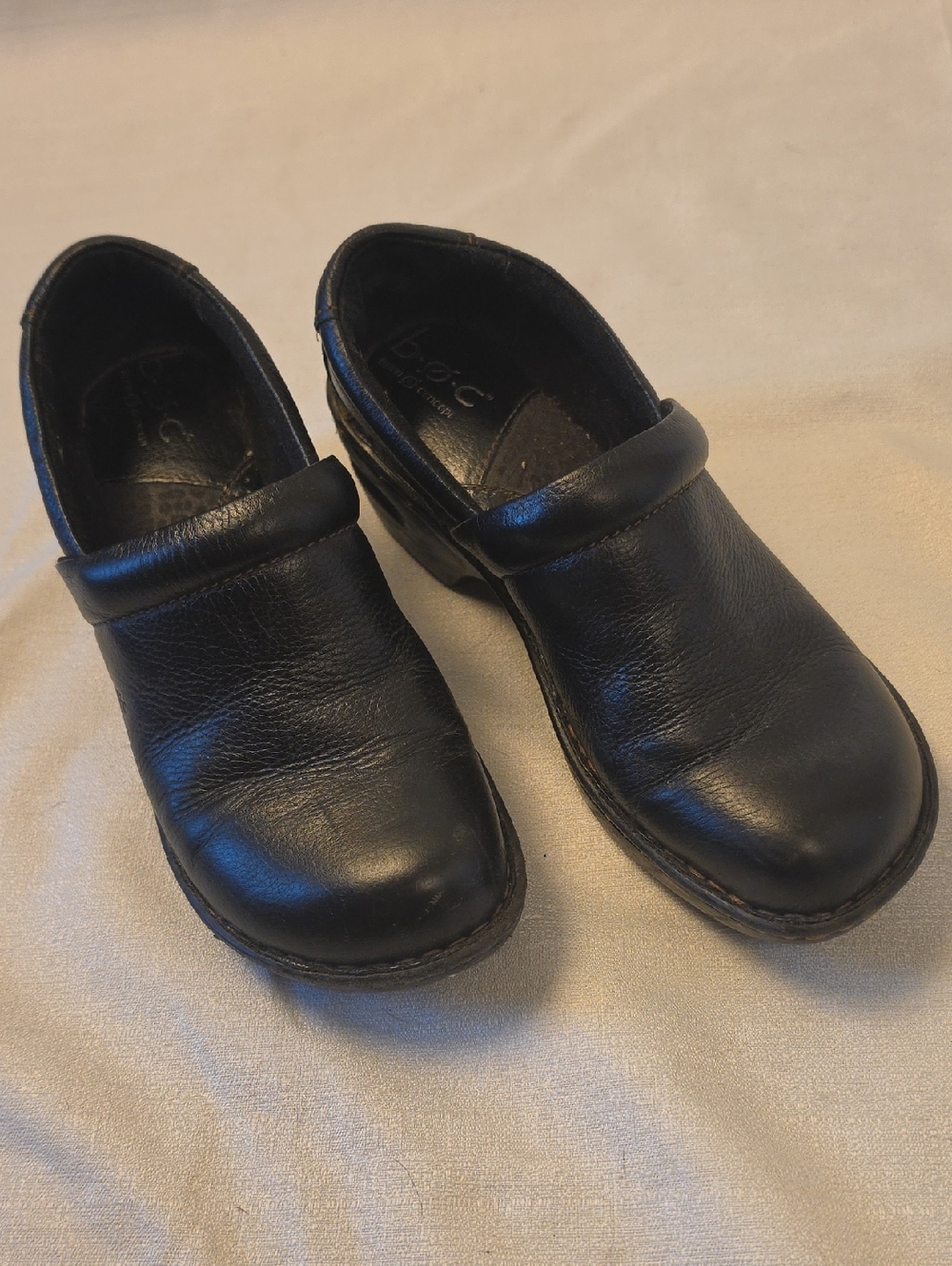 BOC Born Concept Black Leather Slip-On Clogs with Thick Sole Size 8